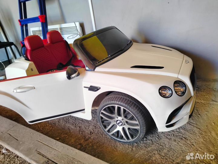 Детский электромобиль