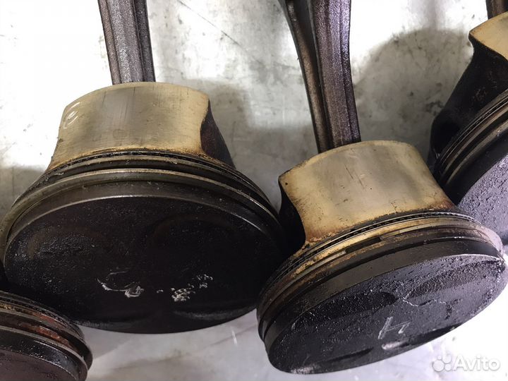 Поршни с шатунами BMW 7 серия Е65 2001г., 4.4L N62