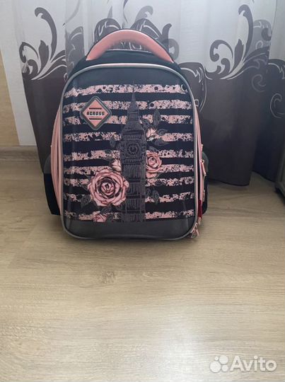 Рюкзак в школу для девочки