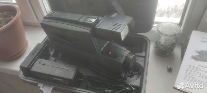 Видео камера профессиональная