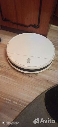 Робот пылесос