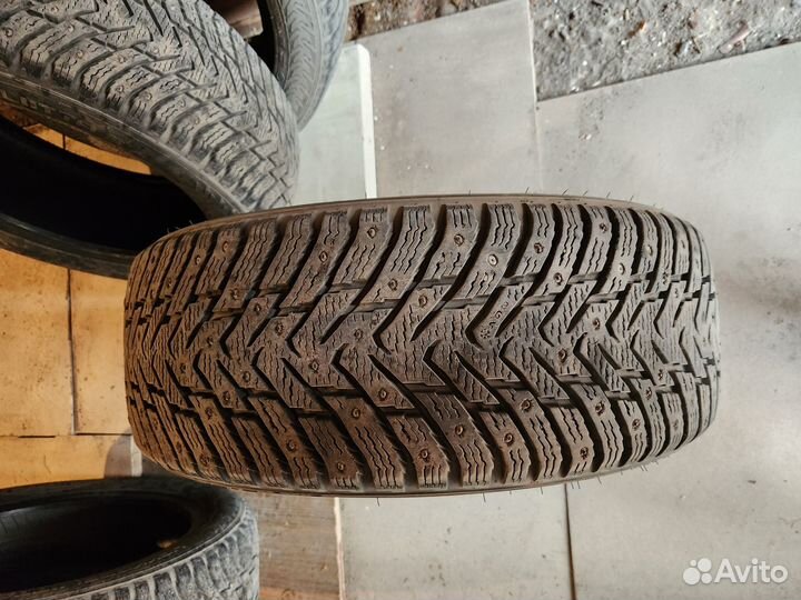 Nokian Tyres Hakkapeliitta 8 215/55 R17
