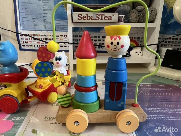 Игрушки для малышей развивающие