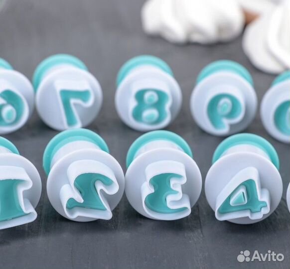 Молды пластиковые 