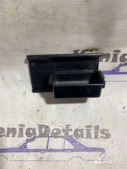 Пепельница Audi A4 B5 седан 1.8 ADR бензин 1997