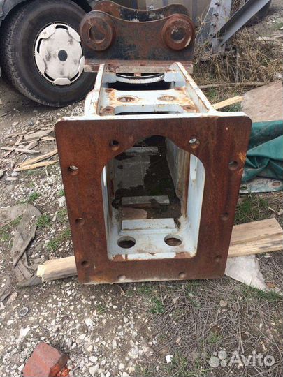 Корпус гидромолота Furukawa F35