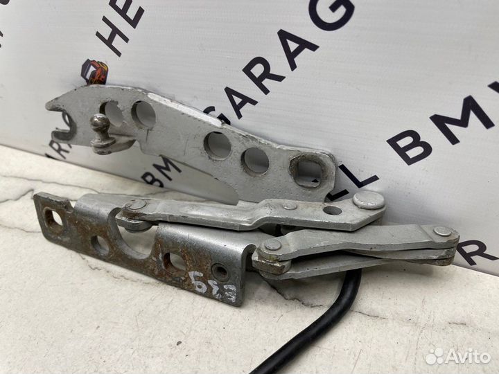 Петля капота правая Bmw E39