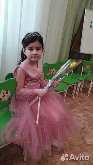 Нарядное платье для девочки 110 116 122
