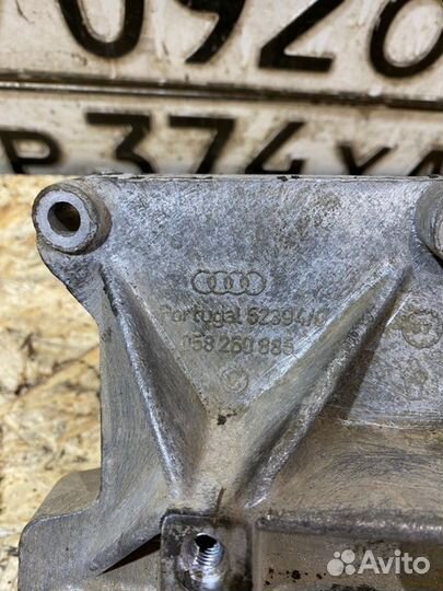 Кронштейн компрессора кондиционера Audi A4 B5 ADR