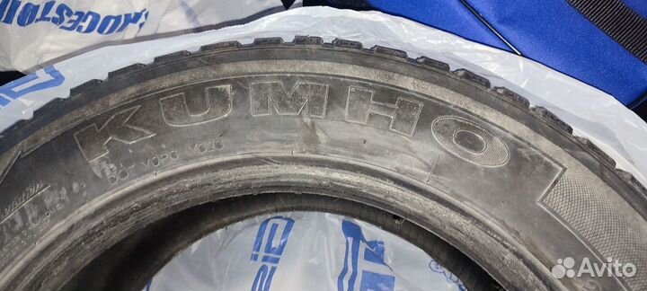 Kumho I'Zen Wis KW19 235/55 R17 103T