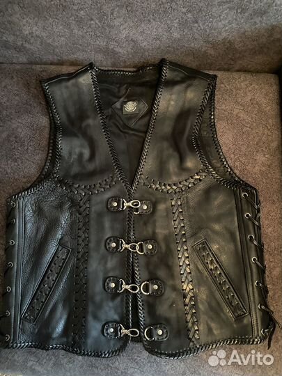 Жилет для езды на мотоцикле