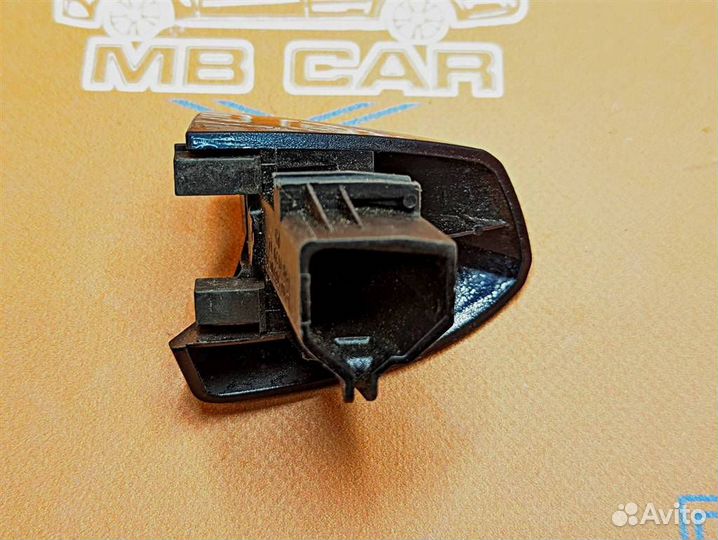 Крышка ручки двери w204 C-class 271.860