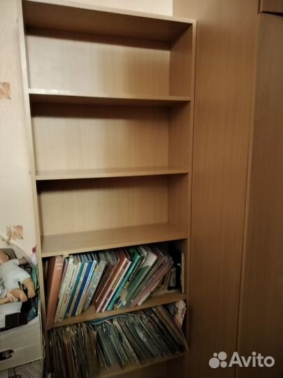 Продается стеллаж для книг, игрушек б/у