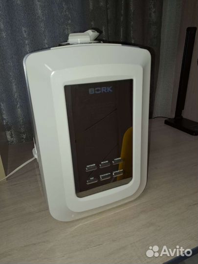 Увлажнитель Bork H501