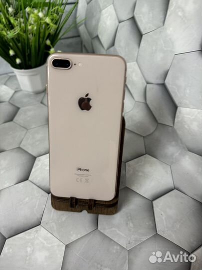 iPhone 8 Plus, 64 ГБ