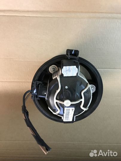 Моторчик печки Peugeot 308