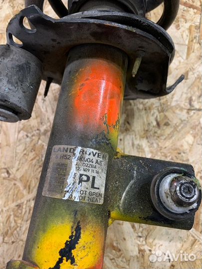 Стойка подвески задняя левая Land Rover Freelander