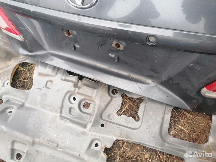 Крышка багажника Toyota Corolla 150 рестайлинг