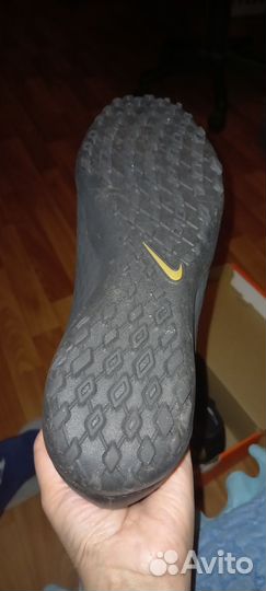 Футбольные шиповки nike