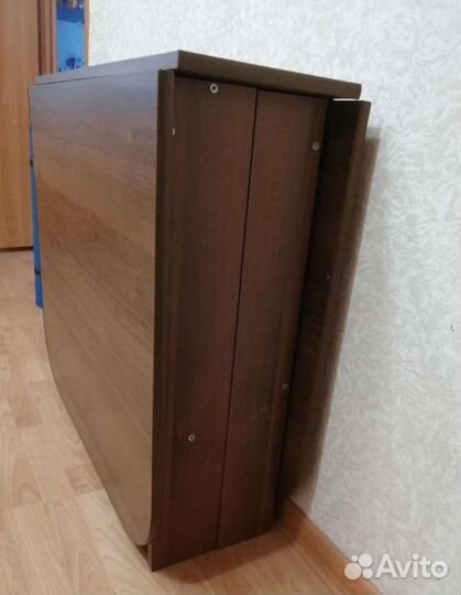 Стол