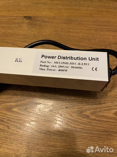 Блок розеток Hyperline