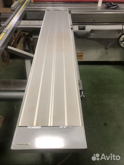 Потолочный инфракрасный обогреватель