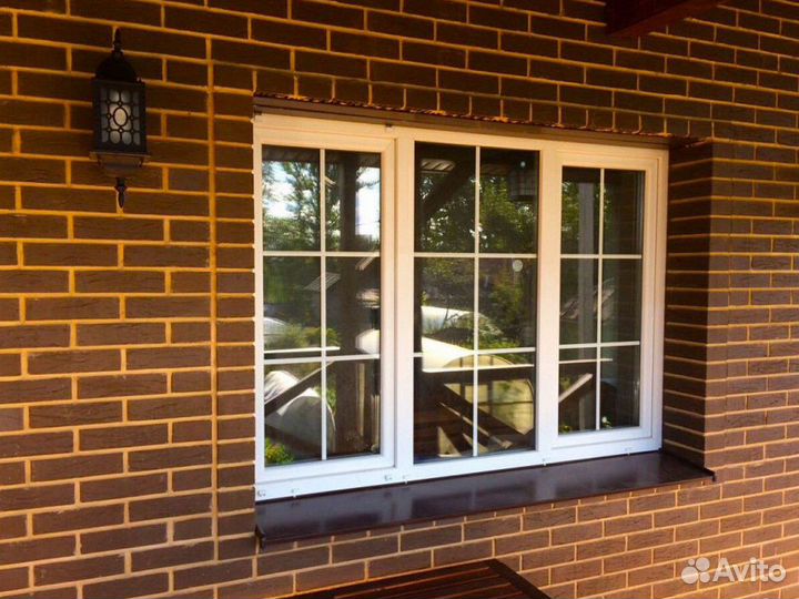 Окно пластиковое трехстворчатое