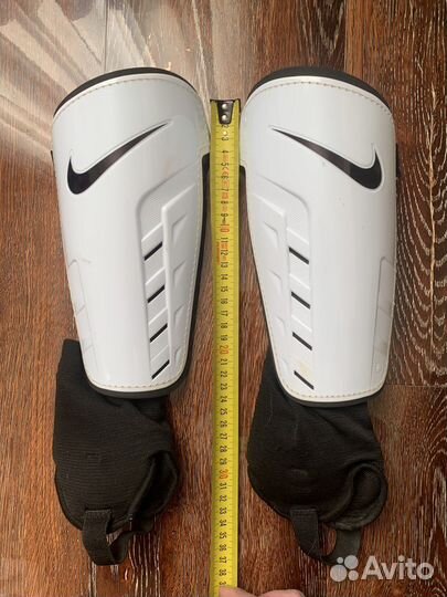 Щитки футбольные nike