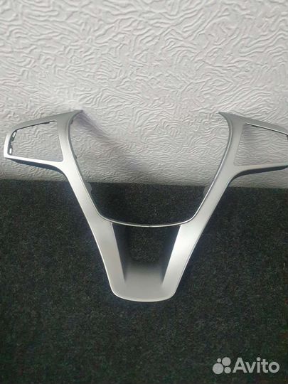 Накладка на руль Веста