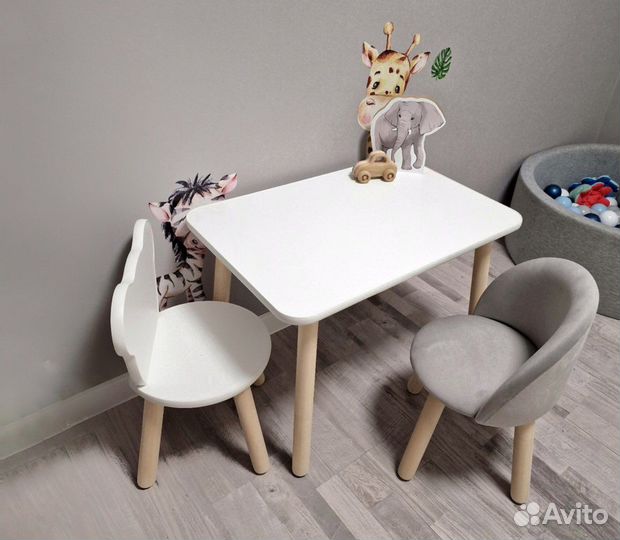 Детский стол и стул