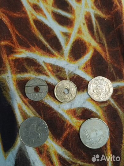 Монеты из Израиля и жетоны метро