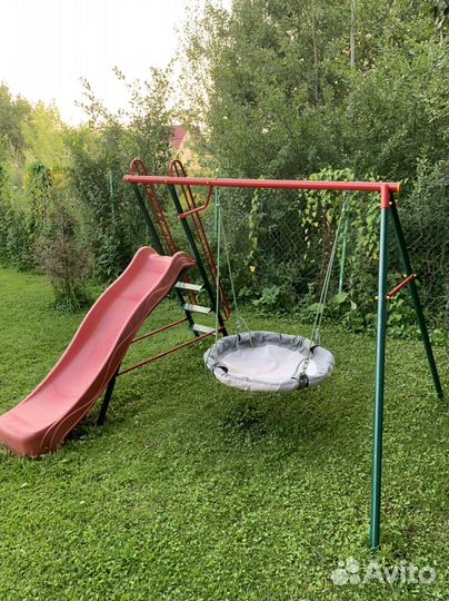 Детский игровой комплекс с горкой и качелями