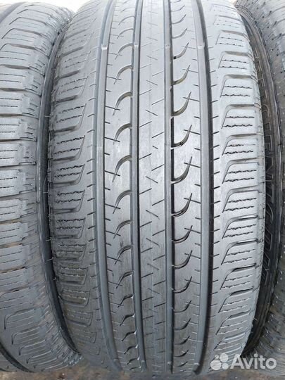 Goodyear EfficientGrip SUV 235/50 R19 99V