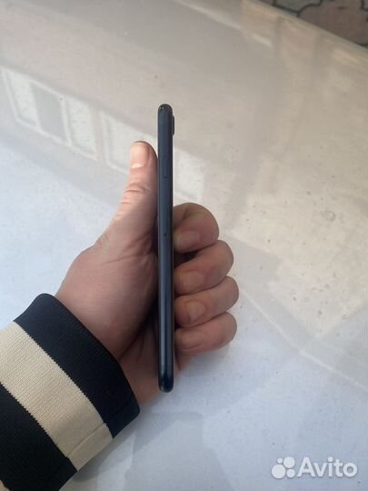iPhone SE (2022), 64 ГБ
