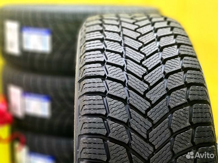 Michelin X-Ice Snow 215/65 R17