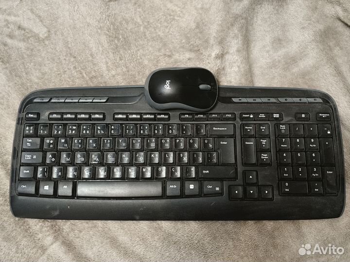 Беспроводные клавиатура и мышь logitech