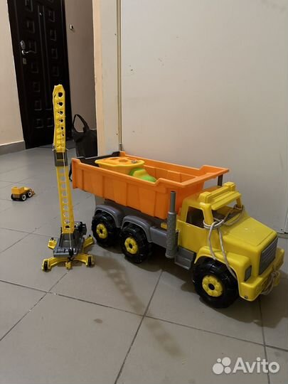 Машинка игрушка камаз