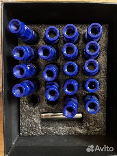 Колесные болты новые M12x1.5