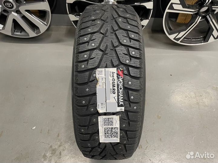 Yokohama Ice Guard Stud IG55 205/65 R15 99T