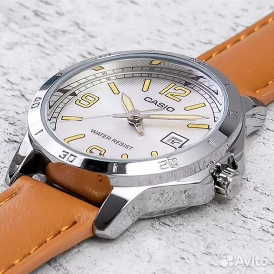 Наручные часы casio LTP-V004L-7B новые