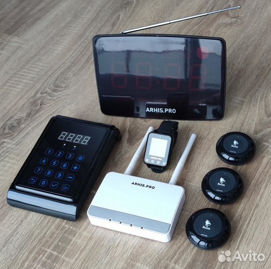 Кнопка вызова персонала, часы, табло, пуль, репите