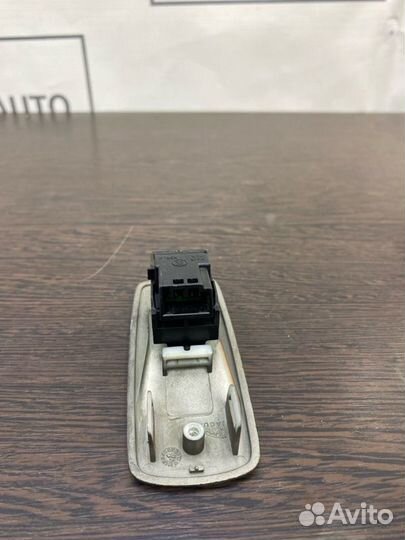 Кнопка стеклоподъемника Jaguar Xf X250 3.0 2008