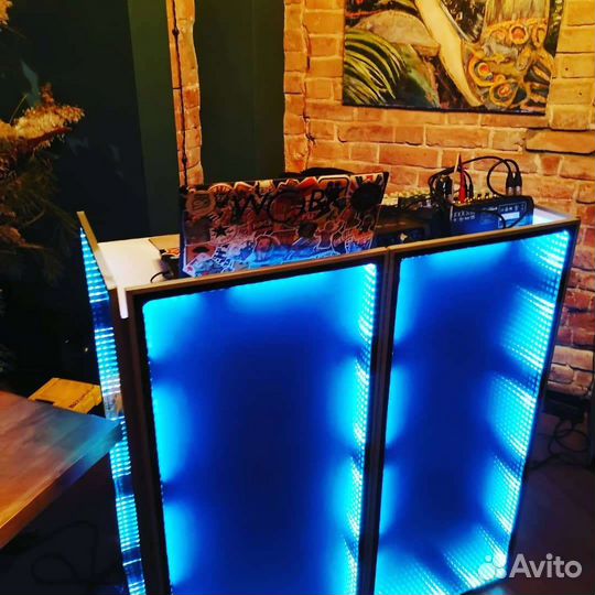 Диджей-Фасад стол