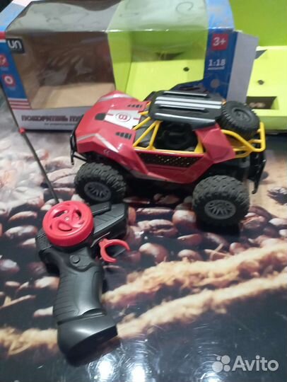 Внедорожник на пульте управления