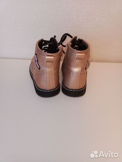 Ботинки весенние для девочки