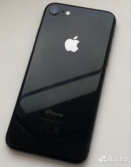 iPhone 8, 64 ГБ