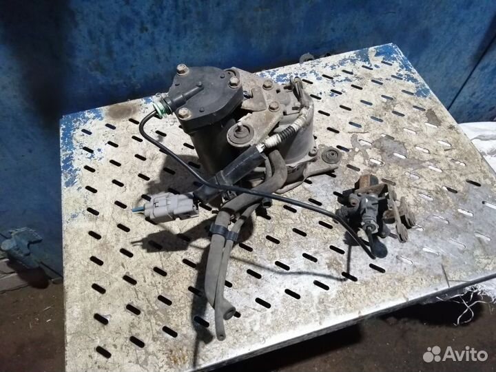 Компрессор пневмоподвески Toyota Celsior Lexus Ls