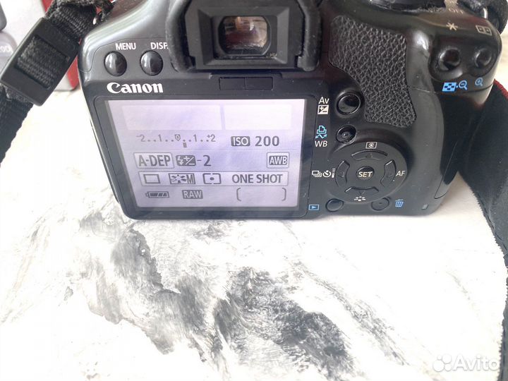 Зеркальная камера Canon EOS 450D