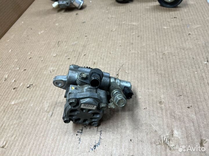 Насос гур с клапаном LX 450 LC 200