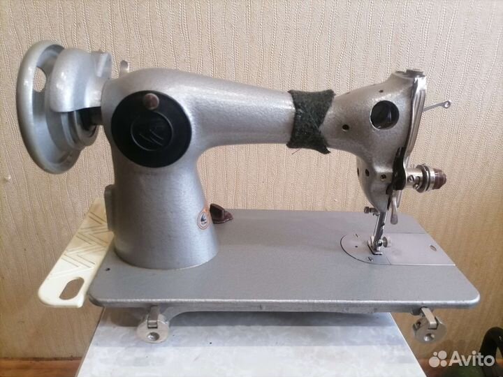 Швейная машинка Подольск ножная